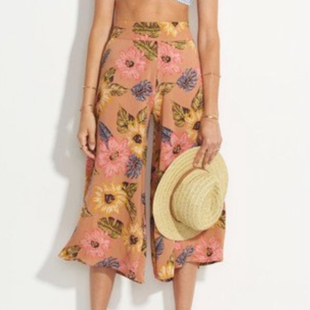 Billabong Can It Be Floral Cropped Culottes Pants 25 Flare